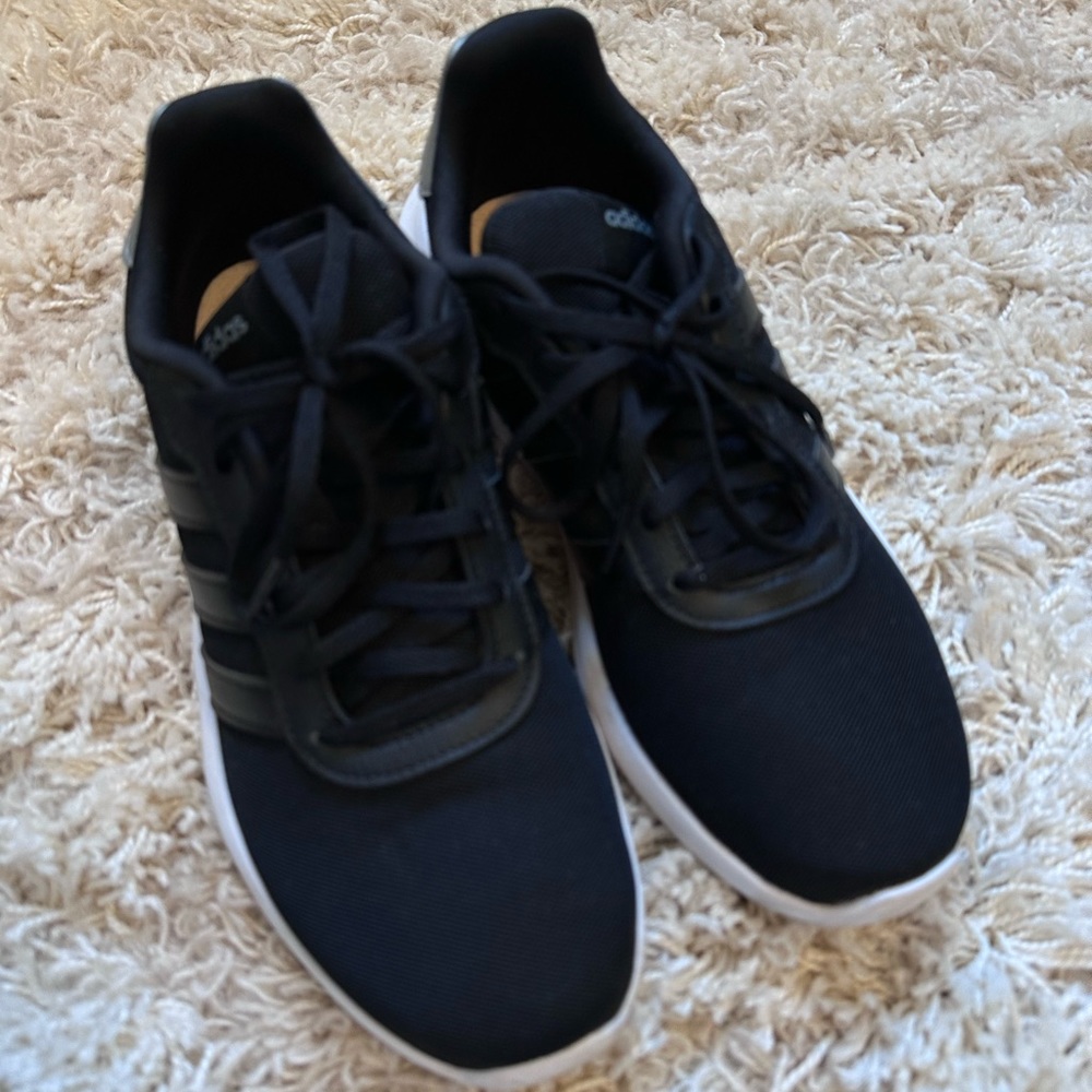Women’s Adidas Tennis Shoes